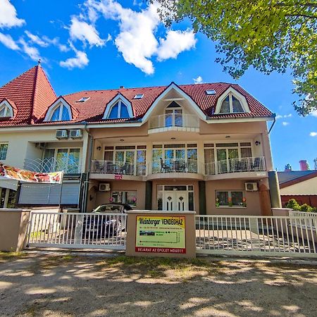 Weinberger Vendeghaz Hotel Zamárdi Екстериор снимка