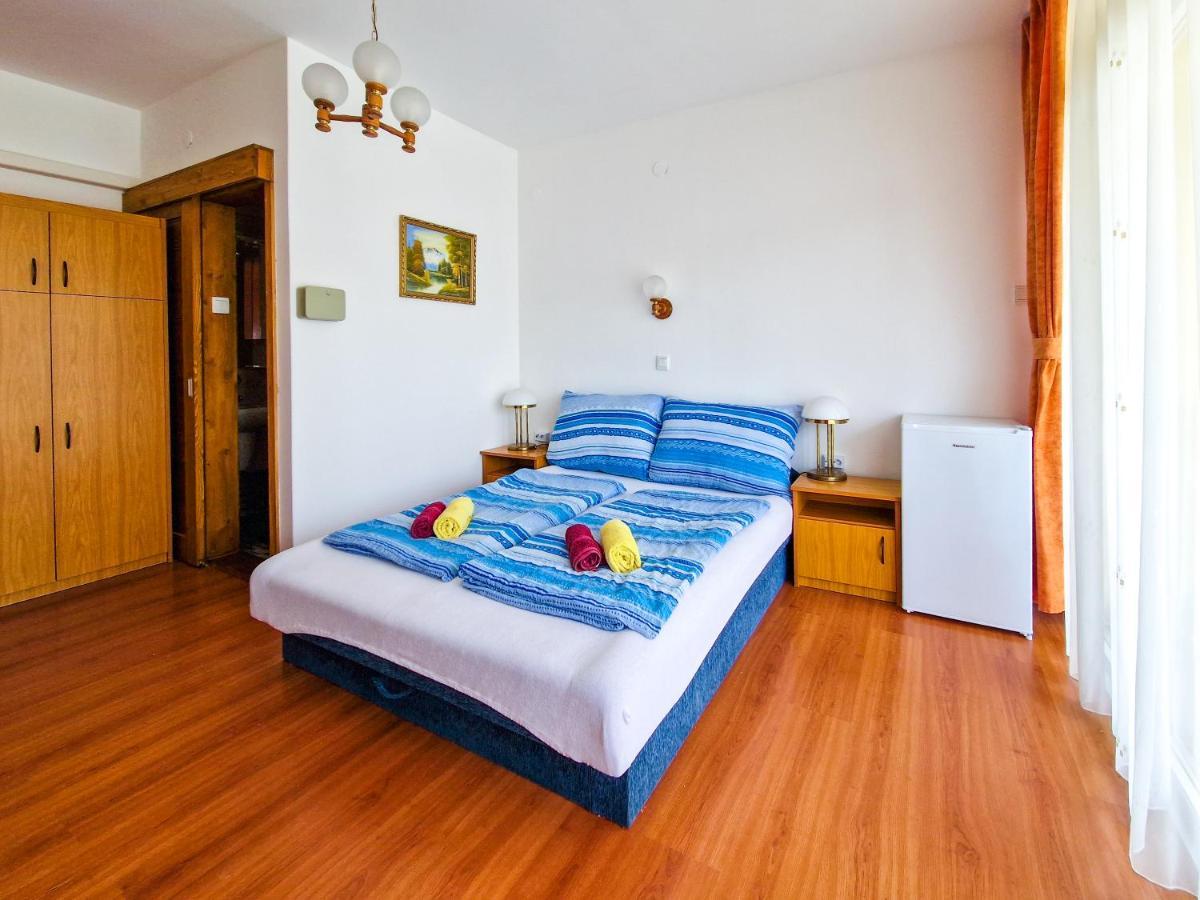 Weinberger Vendeghaz Hotel Zamárdi Екстериор снимка