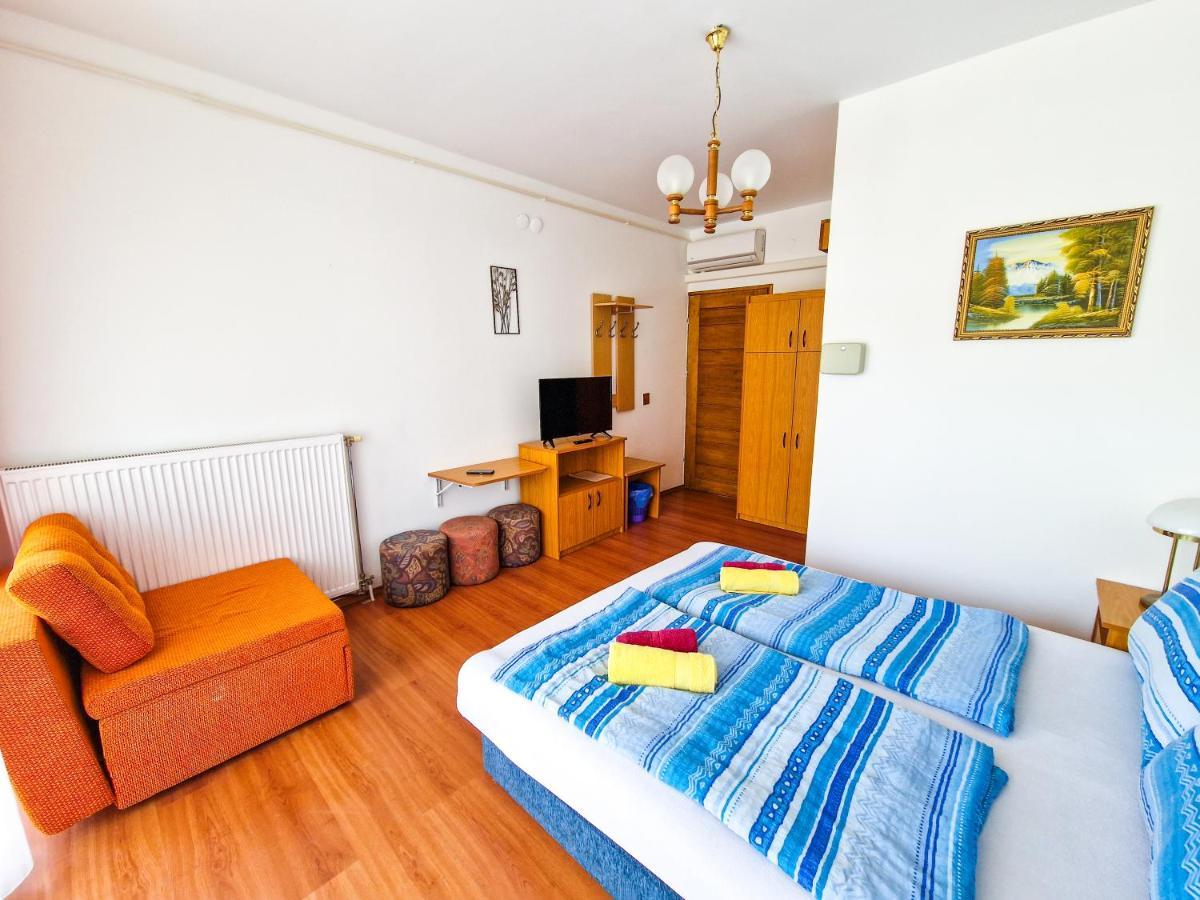 Weinberger Vendeghaz Hotel Zamárdi Екстериор снимка