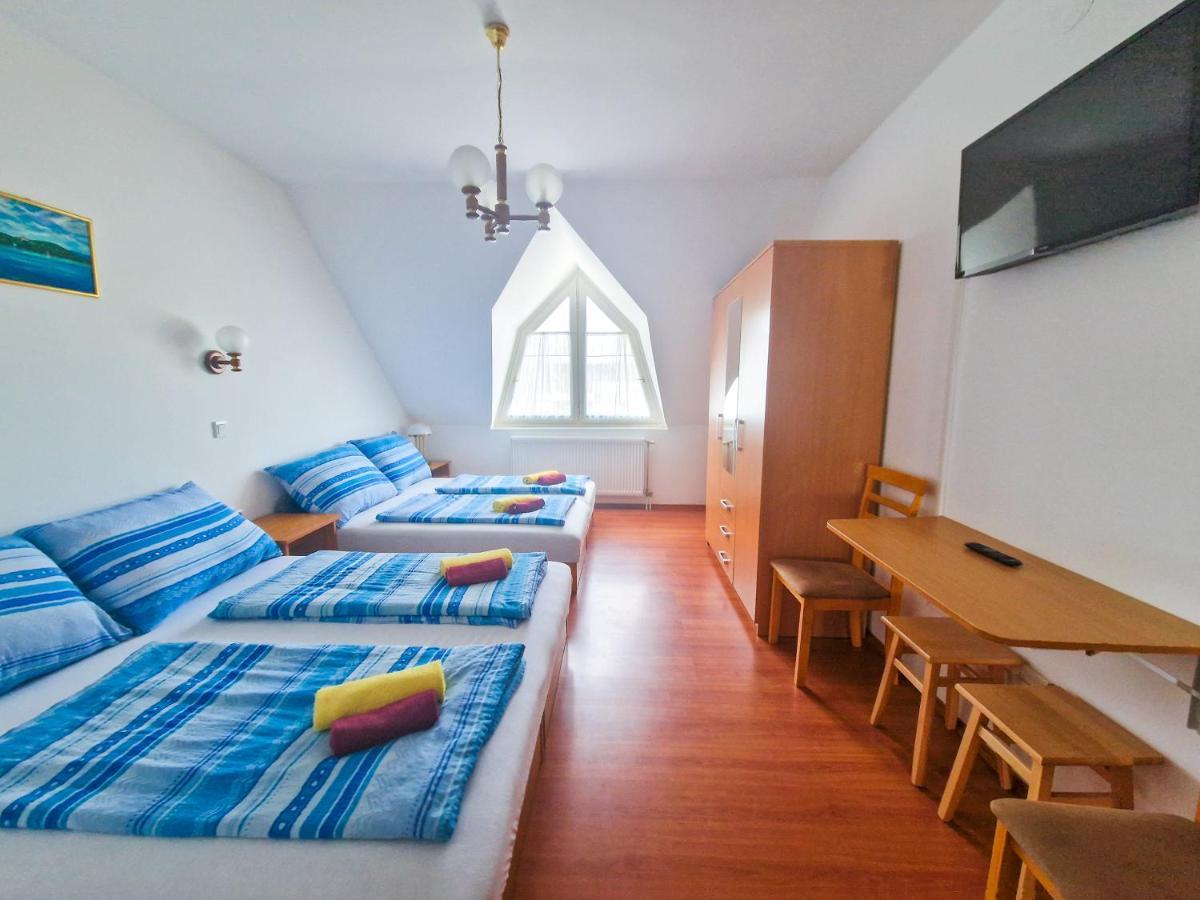 Weinberger Vendeghaz Hotel Zamárdi Екстериор снимка