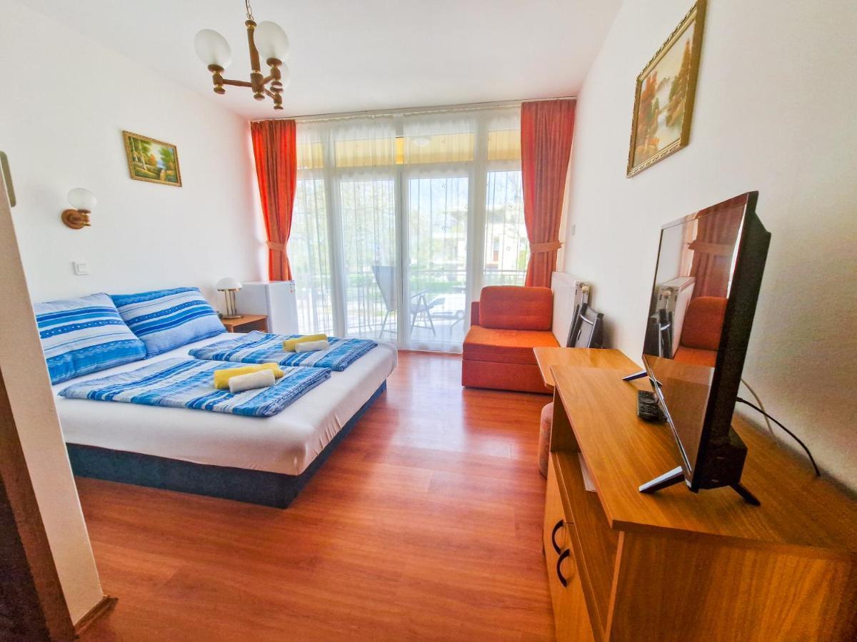 Weinberger Vendeghaz Hotel Zamárdi Екстериор снимка