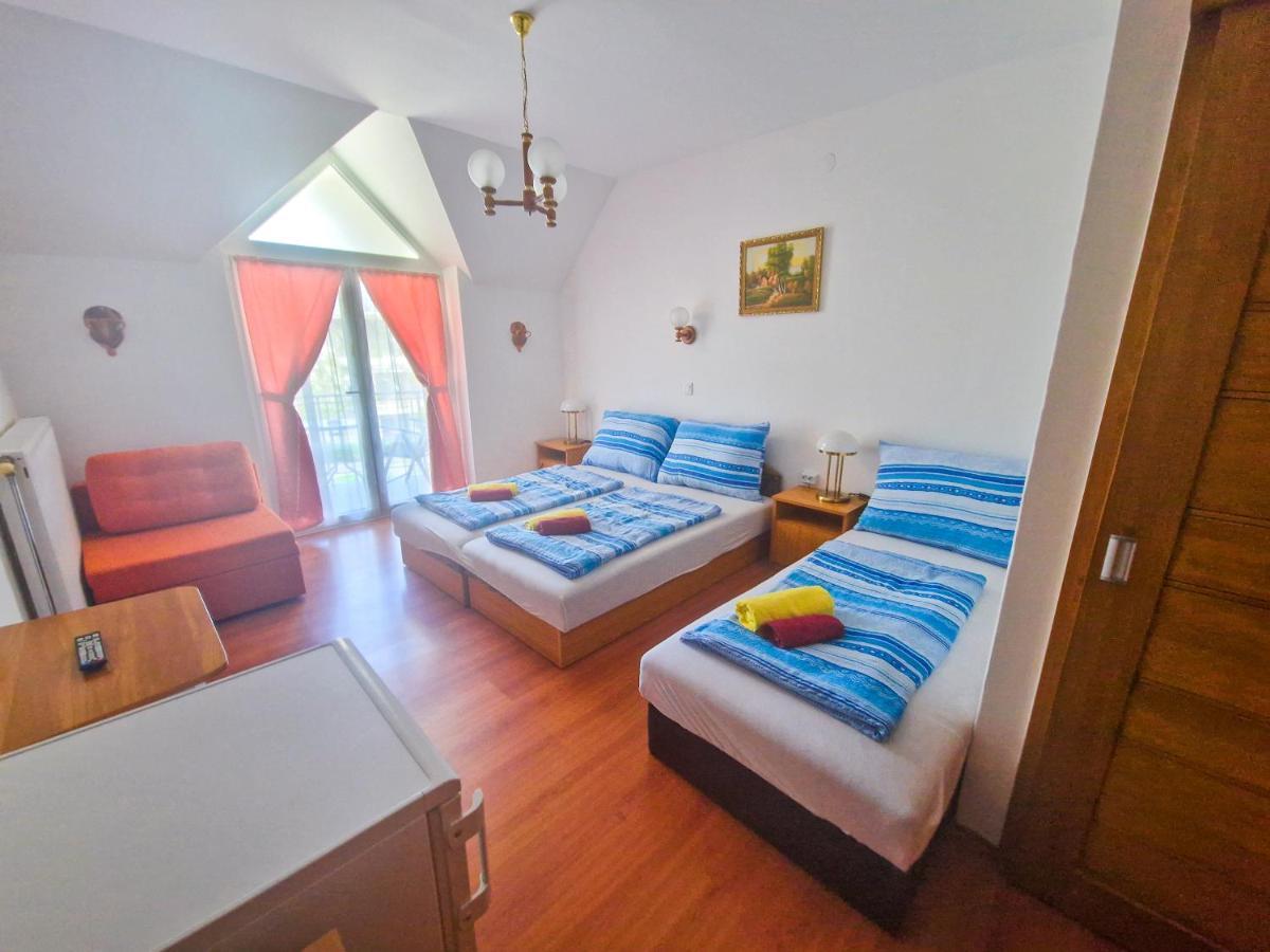 Weinberger Vendeghaz Hotel Zamárdi Екстериор снимка