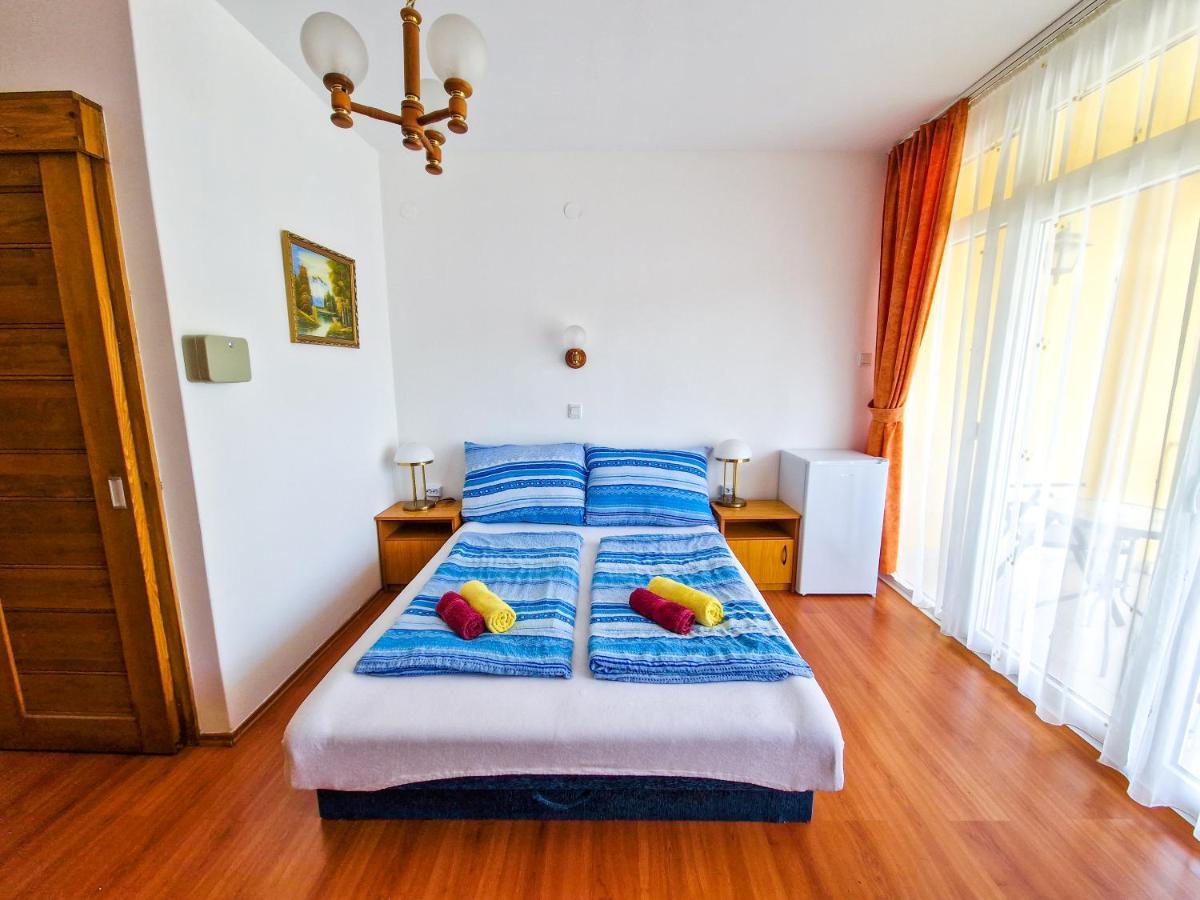 Weinberger Vendeghaz Hotel Zamárdi Екстериор снимка